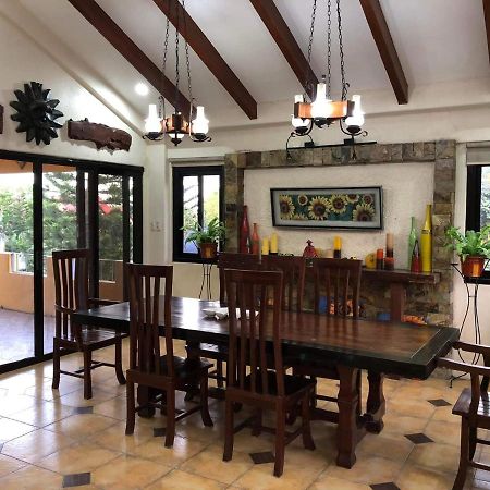 טגאיטאי Tagaytay Bnr Guesthouse 4Br With Balcony 12-14 Guest מראה חיצוני תמונה