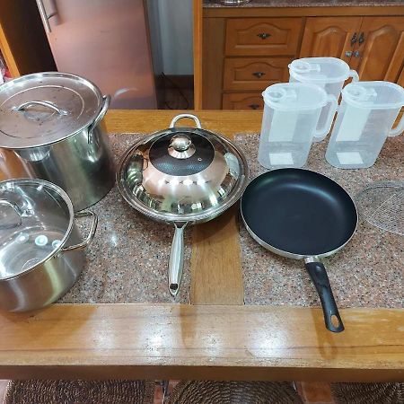 טגאיטאי Tagaytay Bnr Guesthouse 4Br With Balcony 12-14 Guest מראה חיצוני תמונה