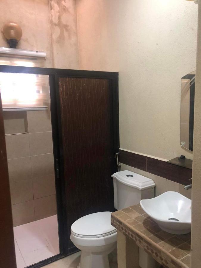 טגאיטאי Tagaytay Bnr Guesthouse 4Br With Balcony 12-14 Guest מראה חיצוני תמונה